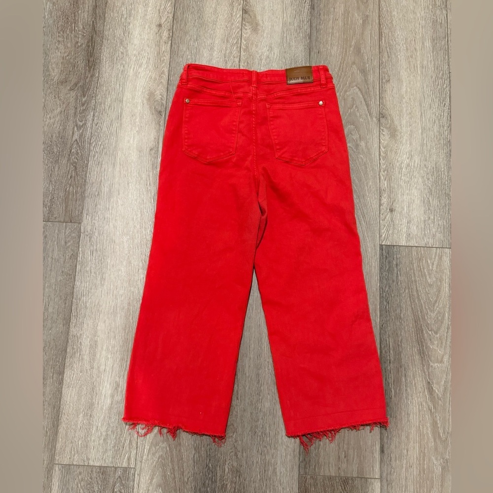 Judy Blue Tummy Control Cropped Denim Jeans​ - Picture 5 of 8